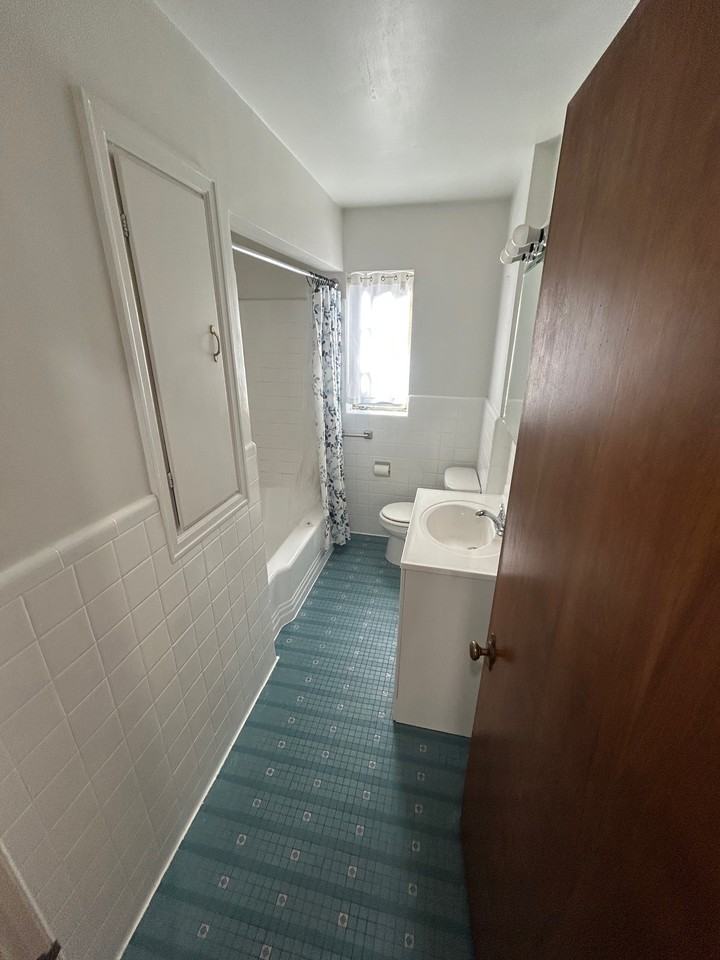 2677 Powhattan Pkwy #2 - Photo 7 of 9