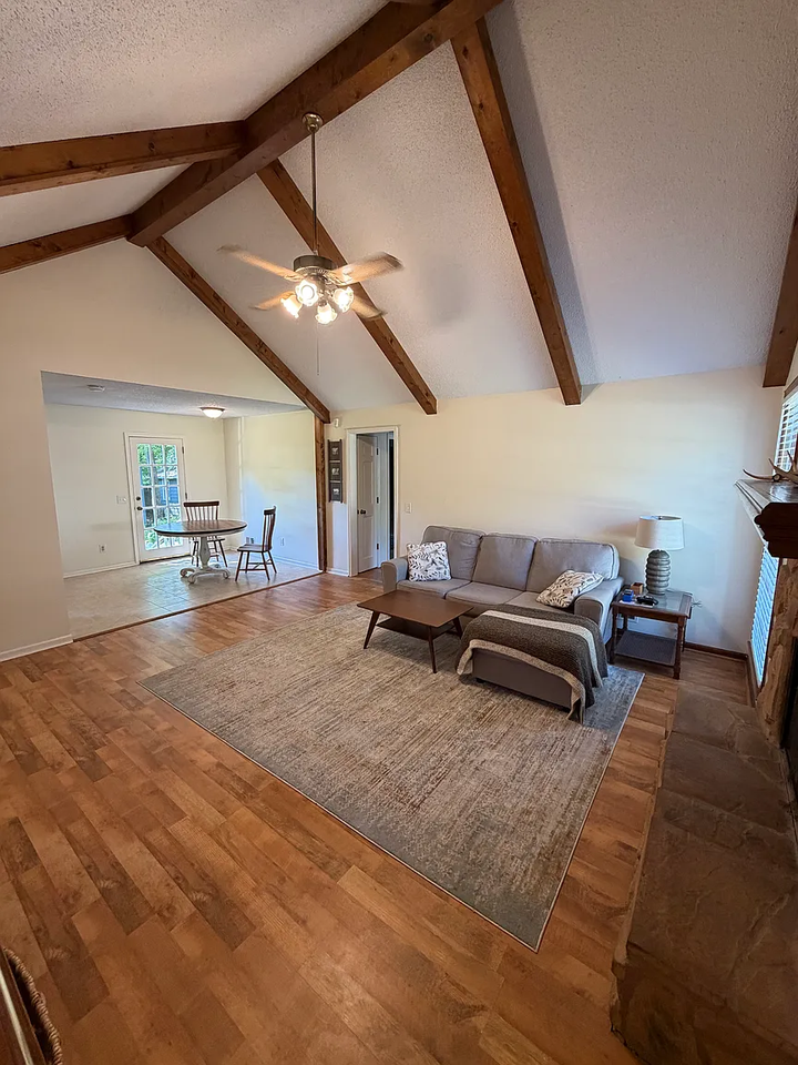 530 Chadford Rd #1 - Photo 3 of 18