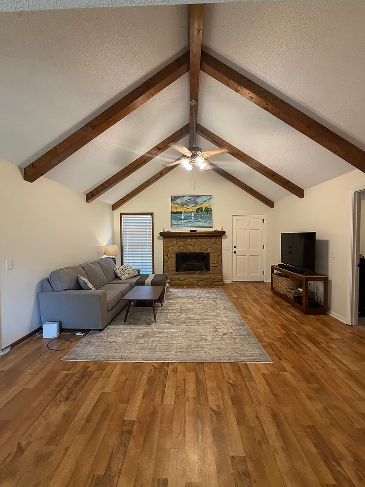 530 Chadford Rd #1 - Photo 5 of 18