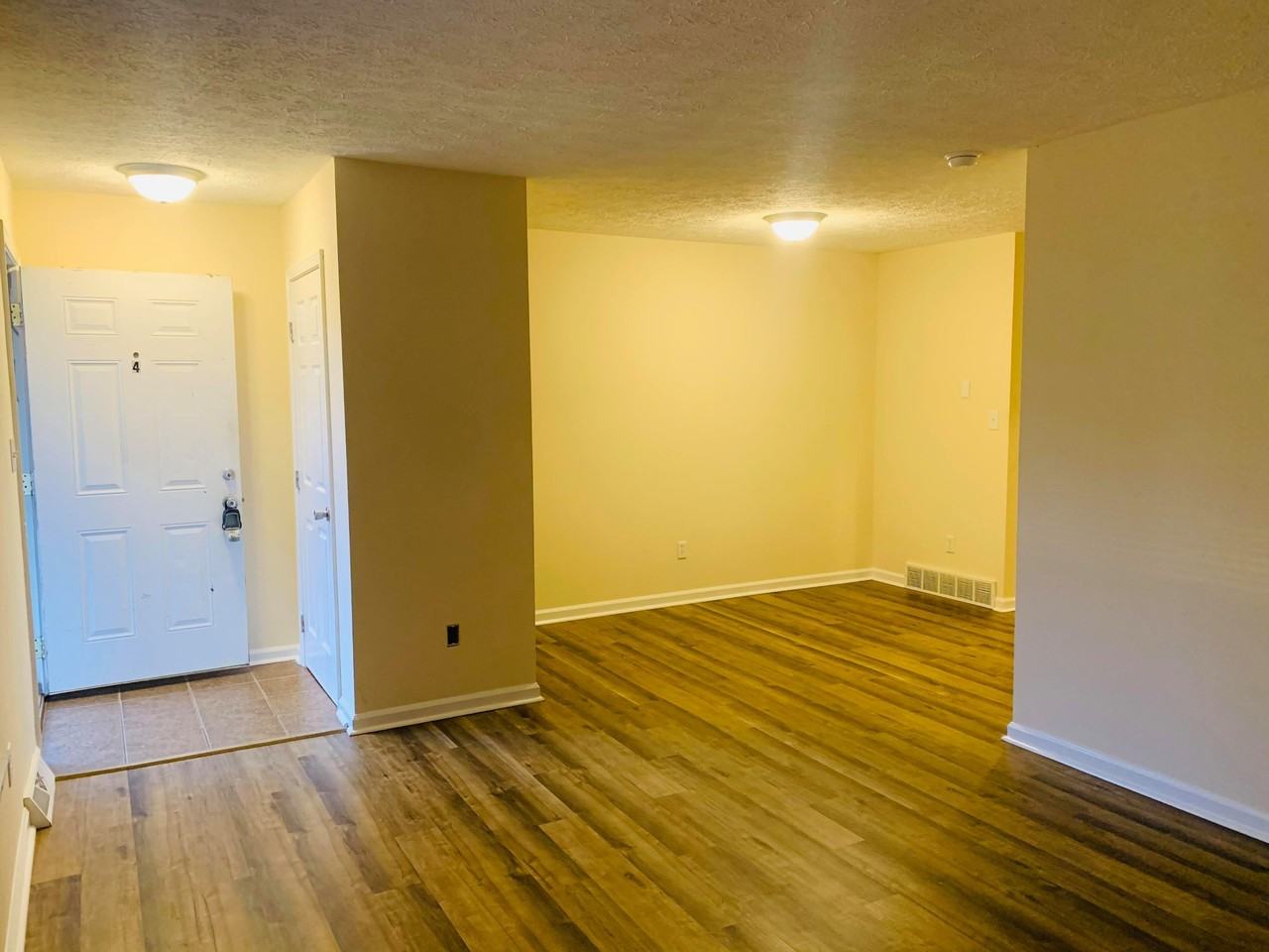 1610 Flanigan Ct #4 - Photo 4 of 24