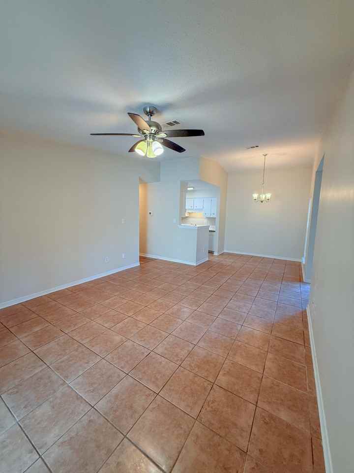 8390 Country Walk Dr #B - Photo 4 of 11