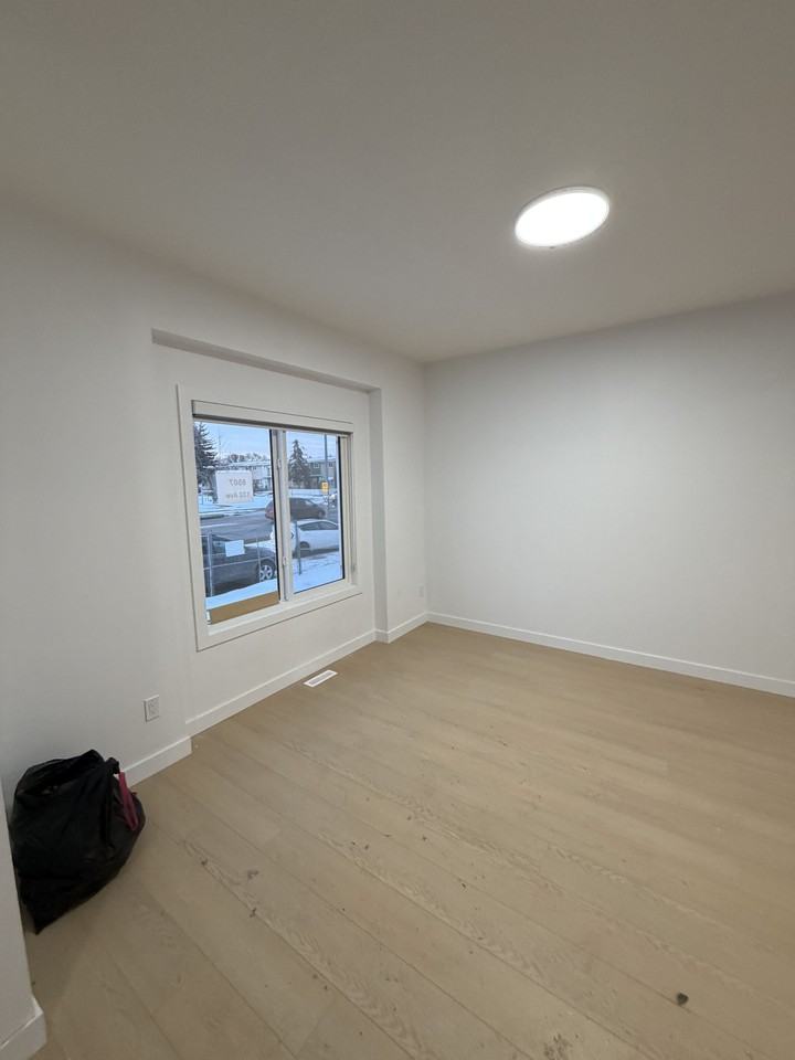 8507 132 Ave Nw #8507MAIN - Photo 2 of 20