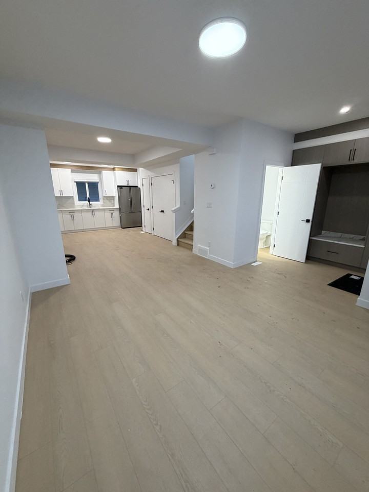 8507 132 Ave Nw #8507MAIN - Photo 7 of 20