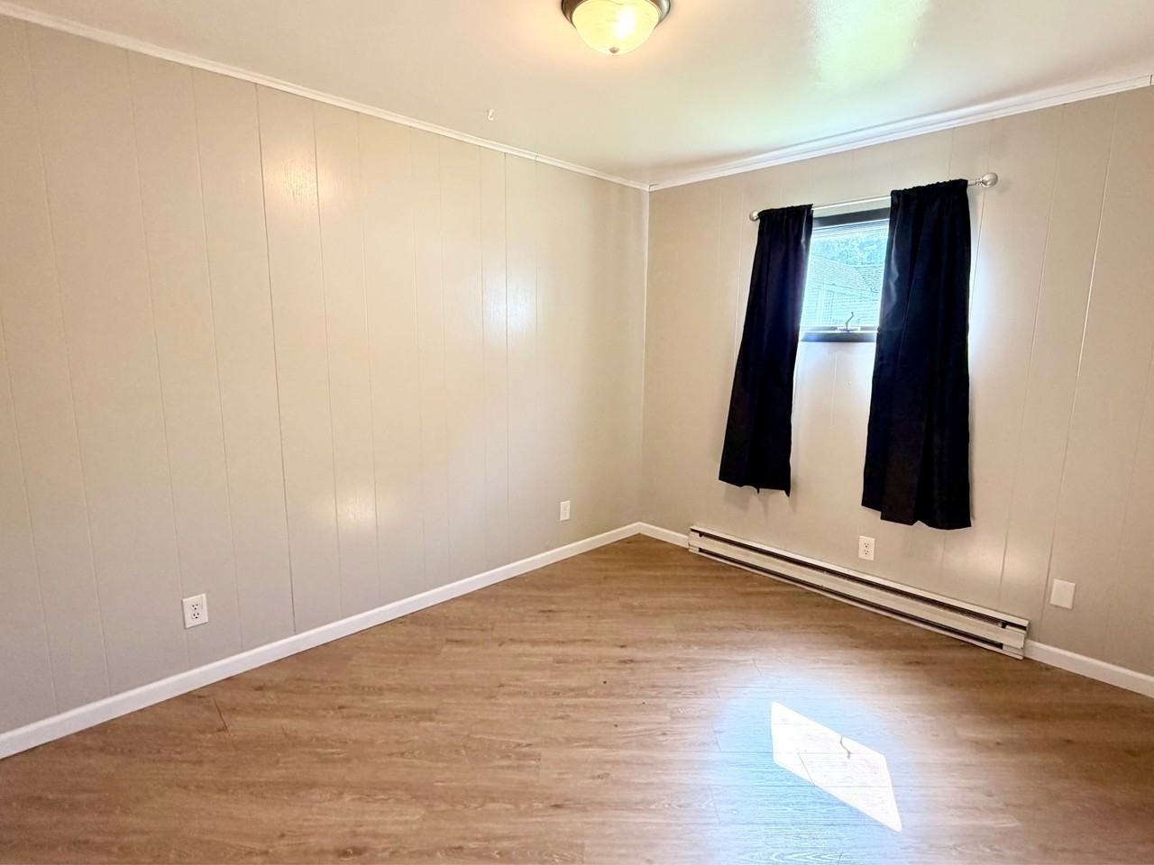 623 N Bryan Ave #20 - Photo 5 of 9