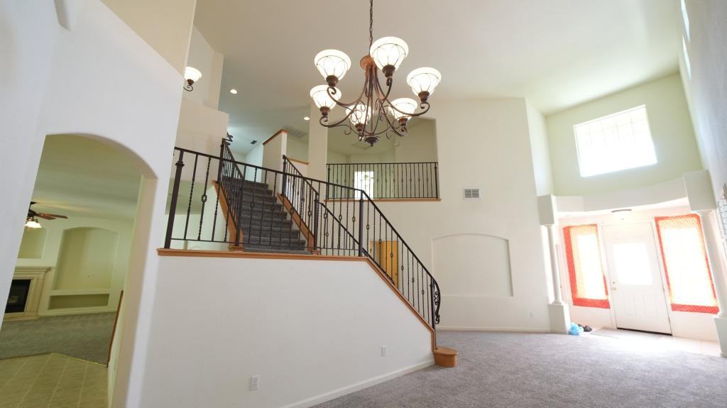 10315 Berryessa Dr - Photo 3 of 24