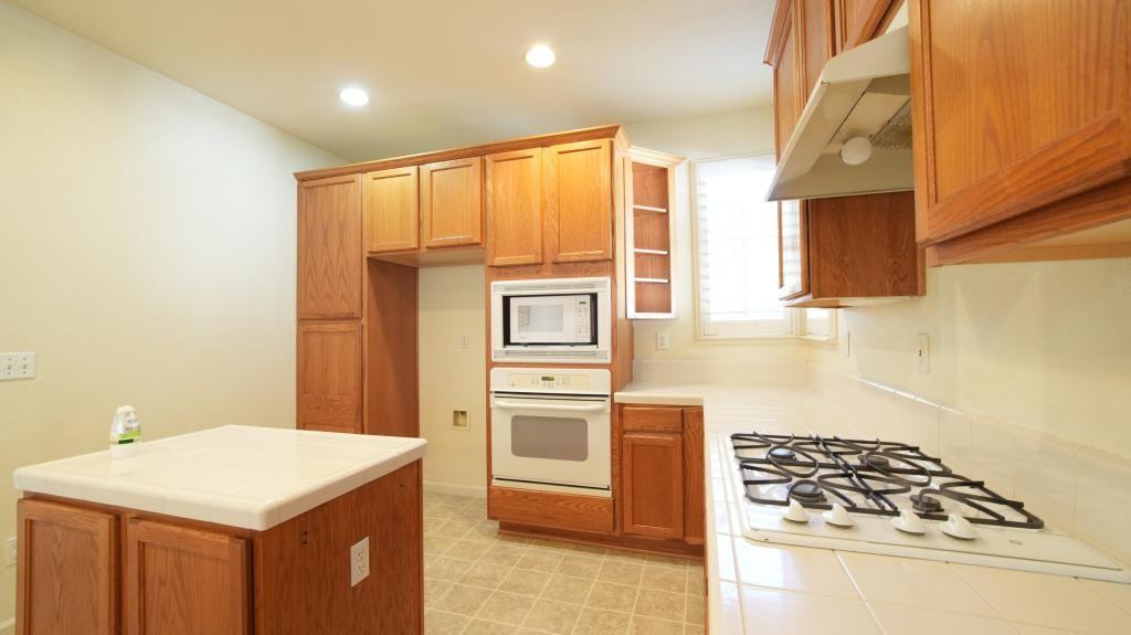 10315 Berryessa Dr - Photo 5 of 24