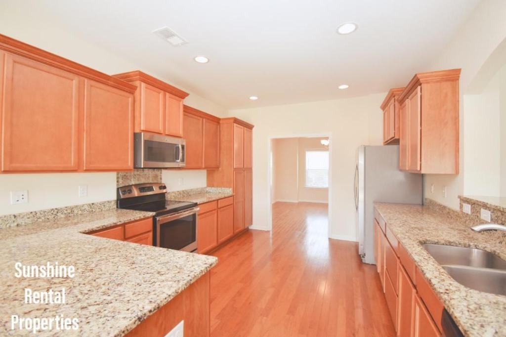 3152 Bramble Glen Dr - Photo 4 of 13