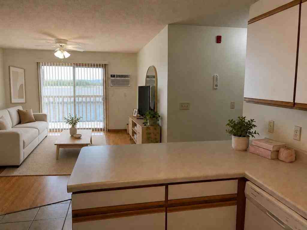 708 Angel Ct - Photo 3 of 7