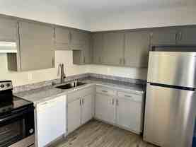 7505 Pennsylvania Lane NEUnit A #A - Photo 1 of 1