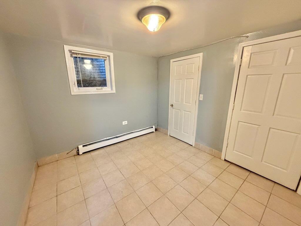 10604 S Oak Tree Dr - Photo 2 of 6