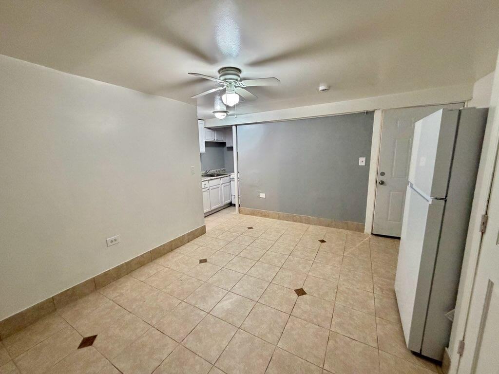 10604 S Oak Tree Dr - Photo 3 of 6