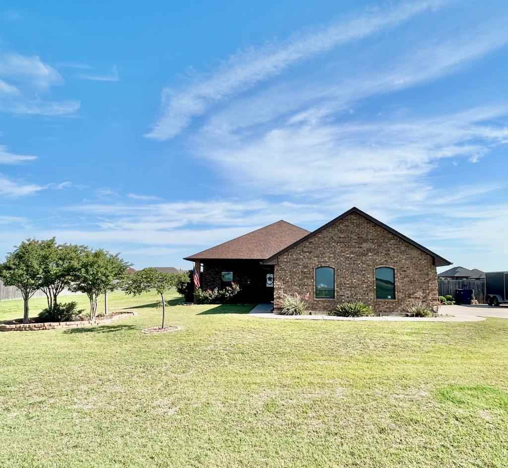 8470 Sw Sun Valley Dr - Photo 3 of 38
