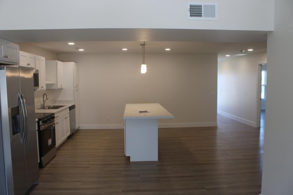 1103 Emerald Cv - Photo 2 of 8