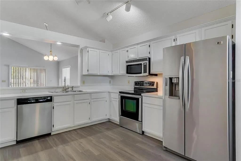 2833 Falling Tree Cir - Photo 2 of 13