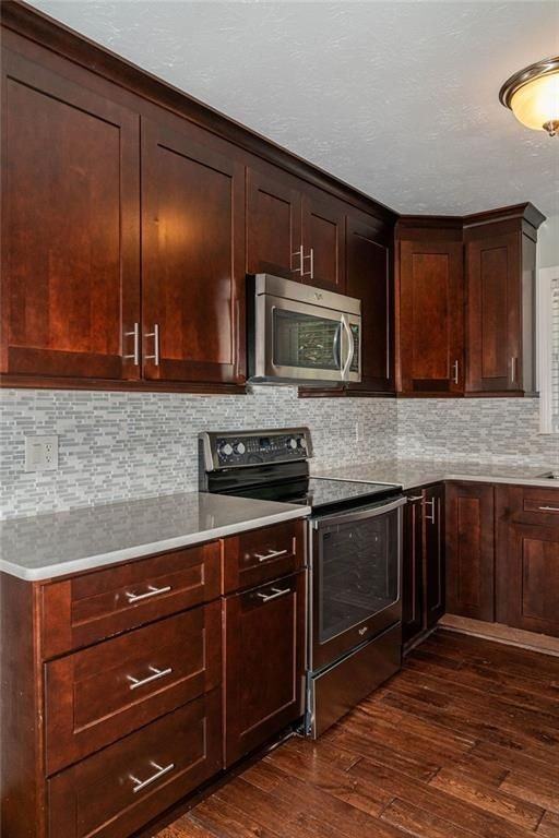 2331 Robin Ln Se - Photo 6 of 40