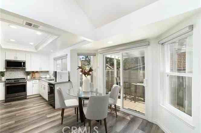 52 Weepingwood ##75 - Photo 7 of 18