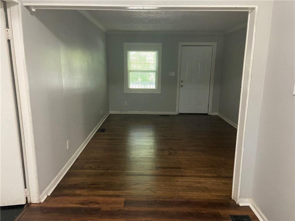 3066 Waters Rd Sw - Photo 3 of 10