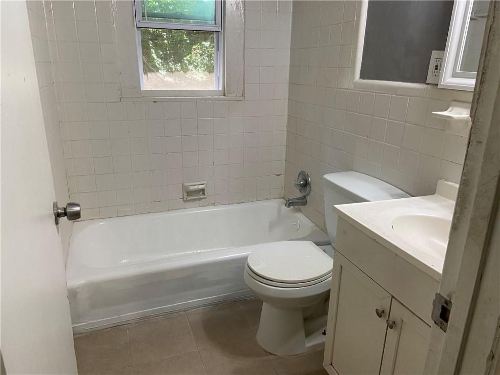 3066 Waters Rd Sw - Photo 6 of 10