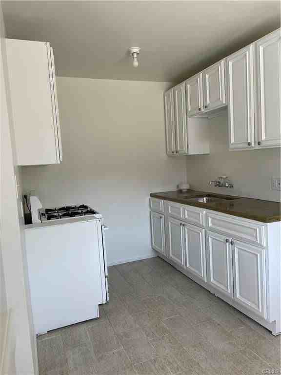 2738 Southern Ave ##B - Photo 2 of 19