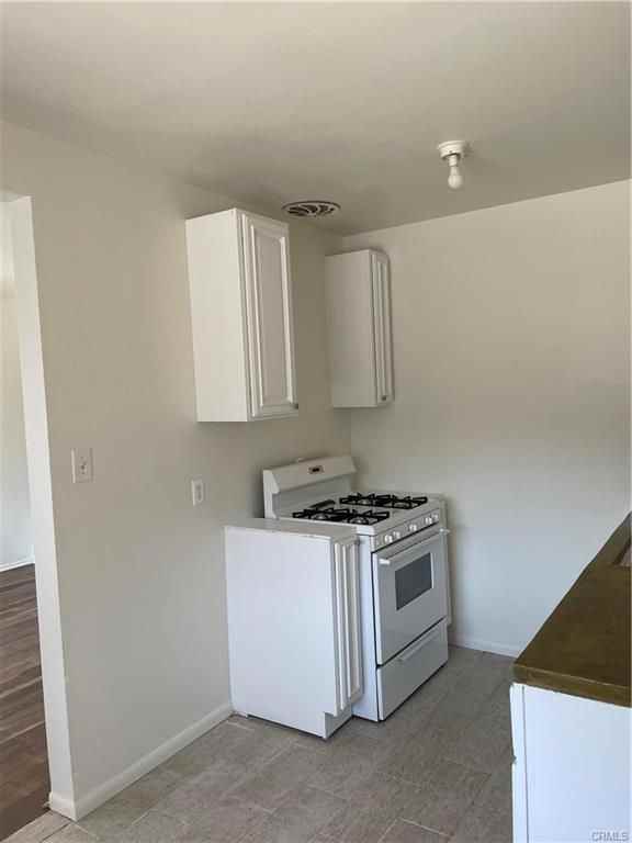 2738 Southern Ave ##B - Photo 5 of 19