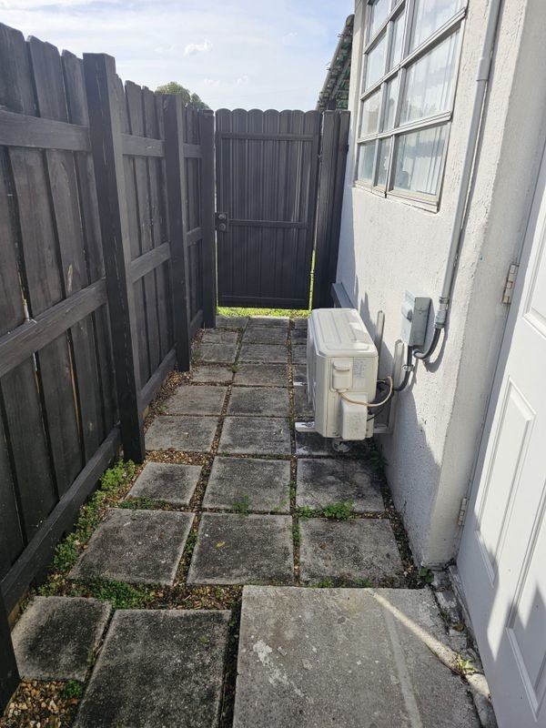 954 Se 1st St - Photo 7 of 7