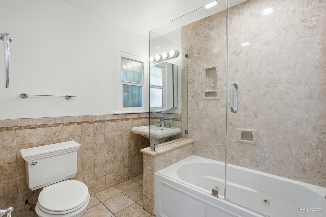 1733 Benedict Dr - Photo 6 of 23