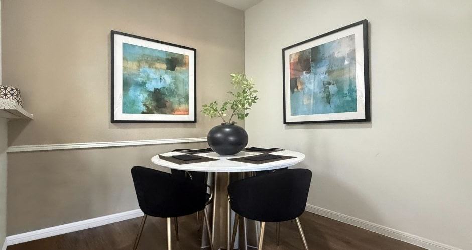 Woodlake Oaks Apartments - Photo 7 of 36