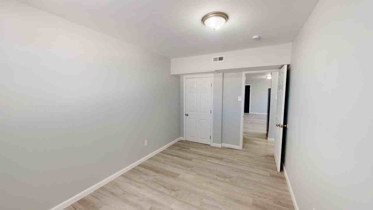 910 Gateway Blvd #C7 - Photo 7 of 14