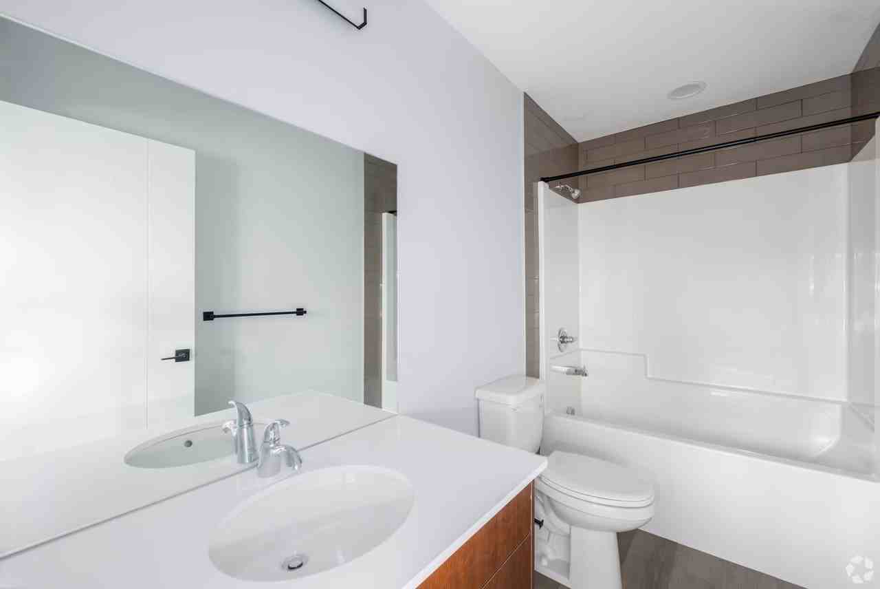 348 Greystone Boulevard - Photo 5 of 11