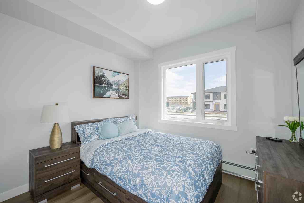 348 Greystone Boulevard - Photo 3 of 13