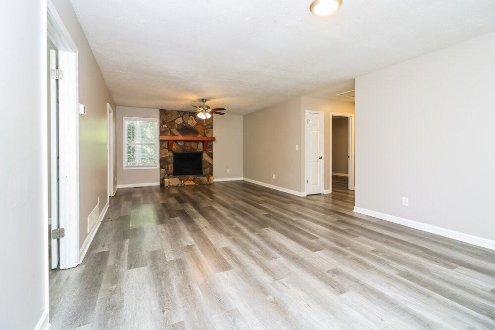 6677 Birchwood Ter - Photo 4 of 16