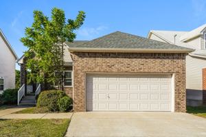 featured image of 2809 Windcrest Trl