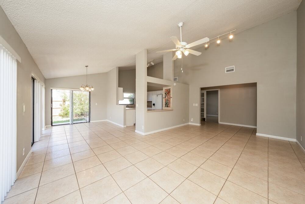 80 Baytree Cir - Photo 3 of 16