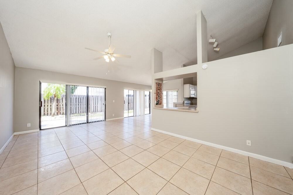 80 Baytree Cir - Photo 4 of 16