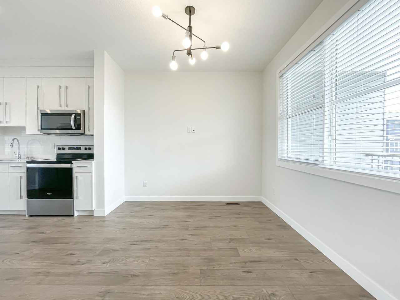 6311 128 Avenue NE, Calgary - Photo 4 of 22