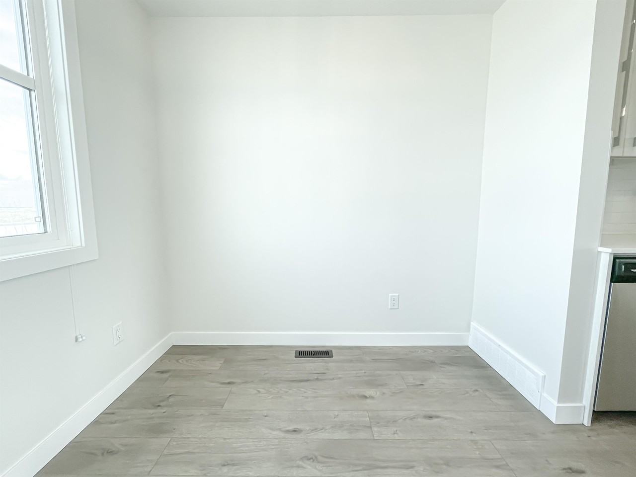 6311 128 Avenue NE, Calgary - Photo 6 of 22