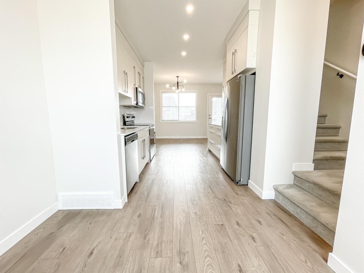 6311 128 Avenue NE, Calgary - Photo 7 of 22