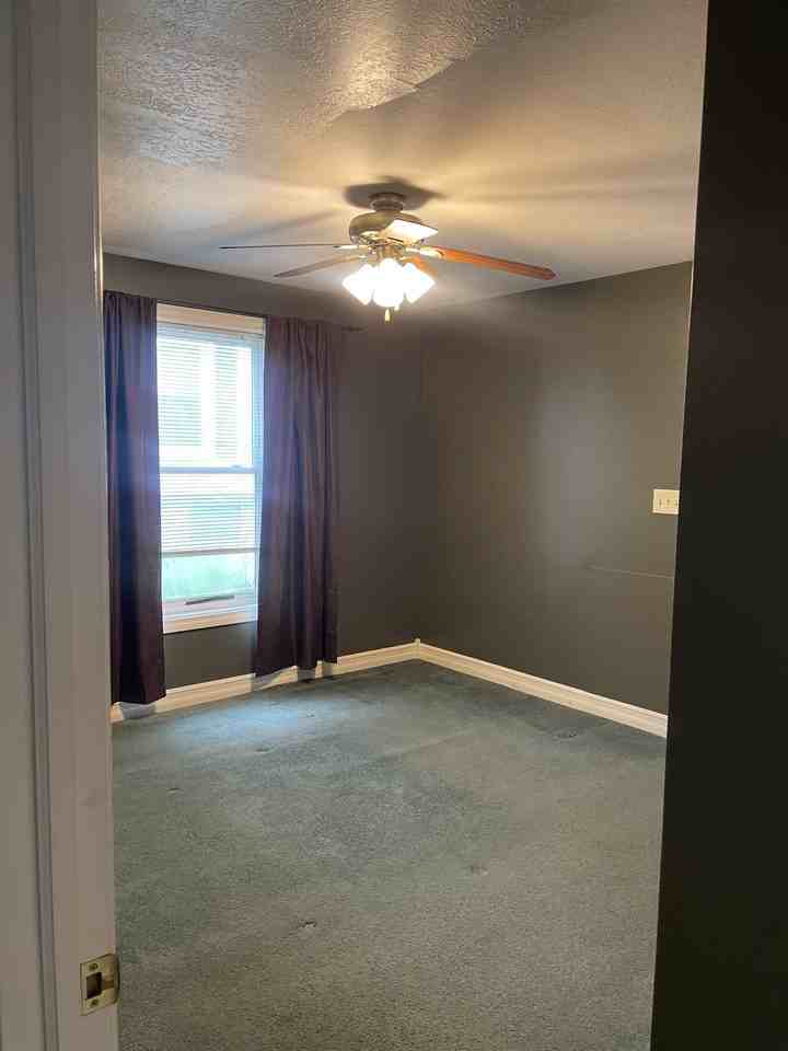 28 Westwood St - Photo 4 of 10