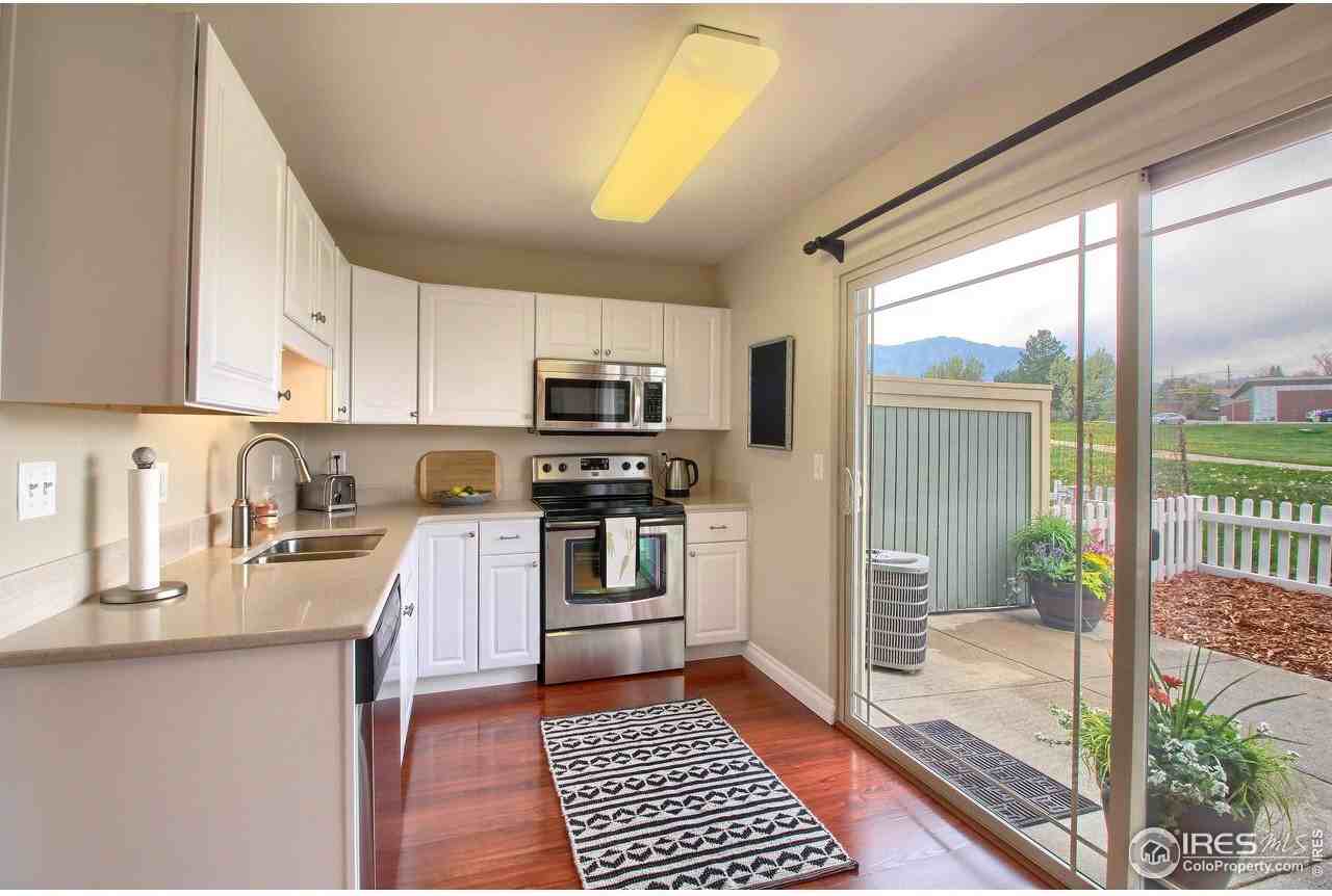 855 W Moorhead Cir #A - Photo 5 of 49