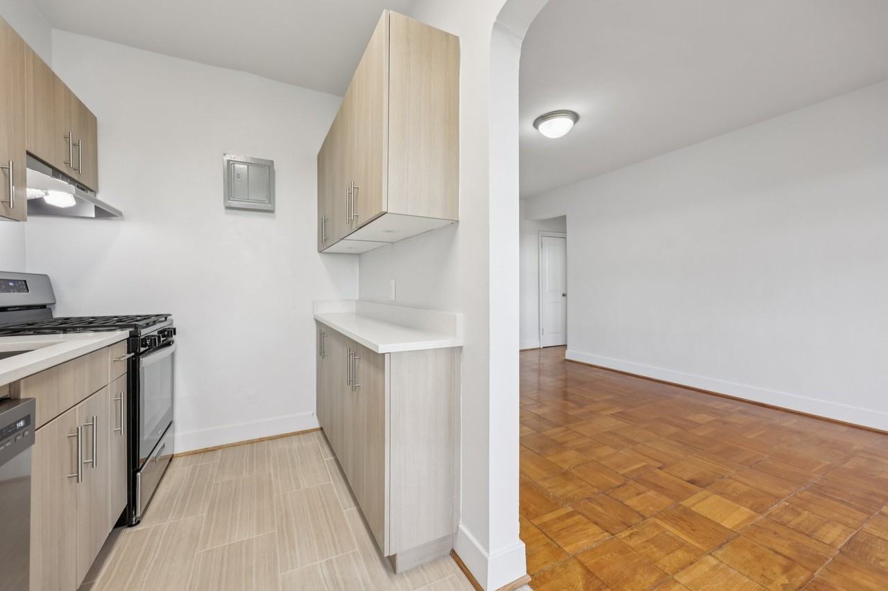 Alto Towers - Photo 4 of 40