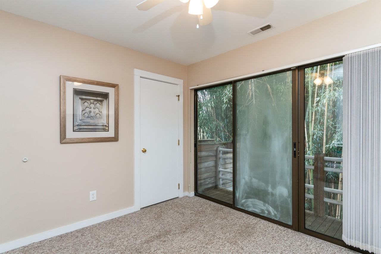 130 E Longview St #1 - Photo 5 of 23