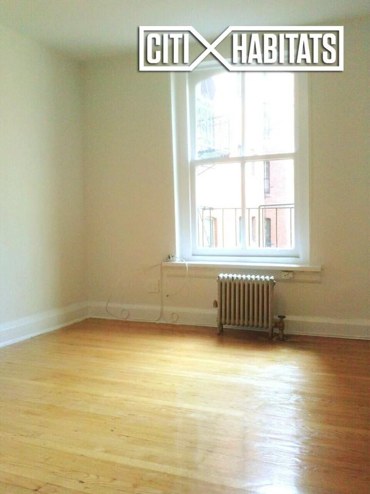 Joralemon St #E127 - Photo 3 of 3