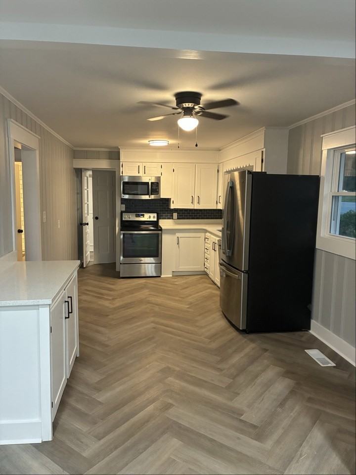 1845 Old Hollow Rd - Photo 2 of 7