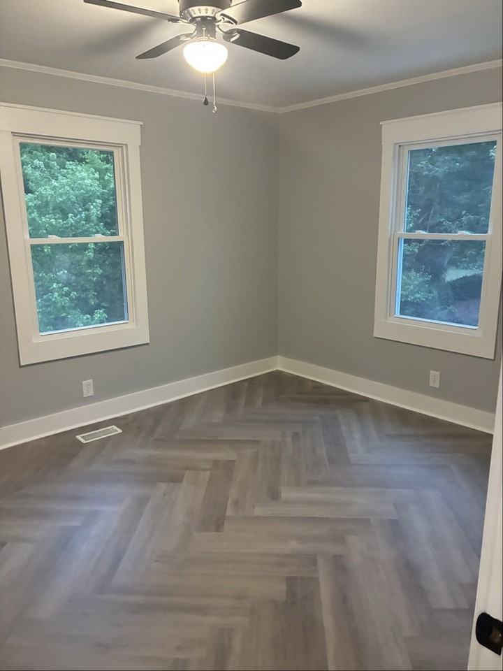 1845 Old Hollow Rd - Photo 3 of 7