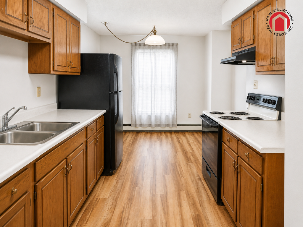 4440 S Poplar St #301 - Photo 2 of 11