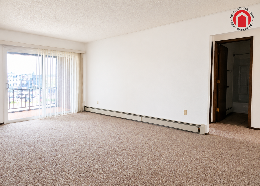 4440 S Poplar St #301 - Photo 4 of 11