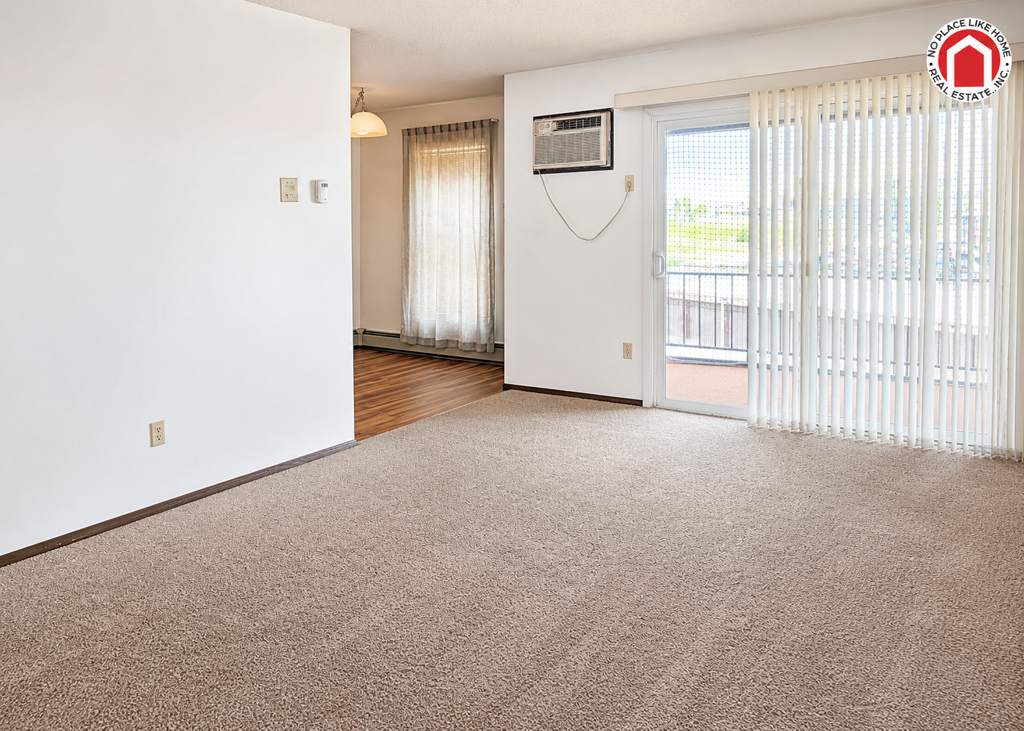 4440 S Poplar St #301 - Photo 5 of 11