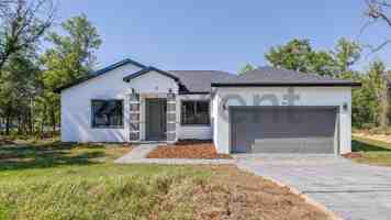 featured image of 1703 W Mcneal Dr