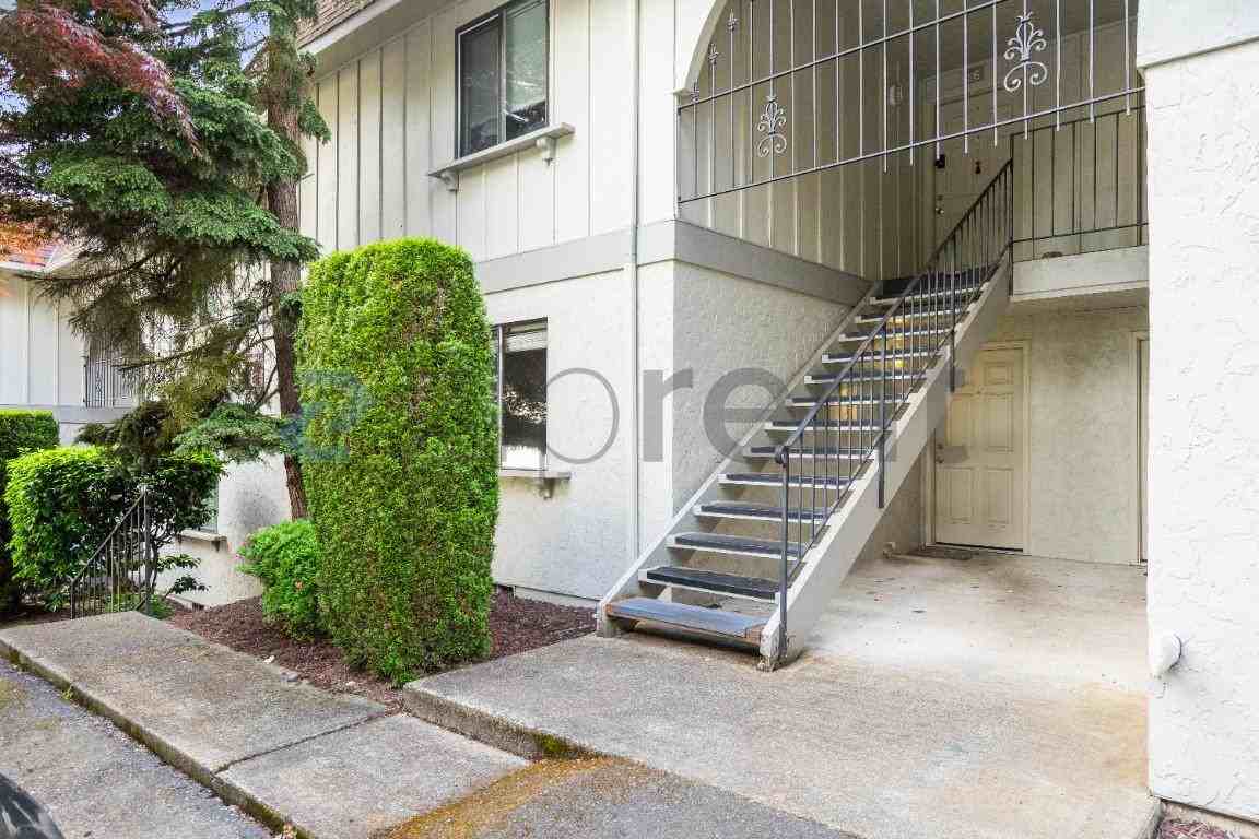 12258 Ne 117th Pl #E5 - Photo 2 of 13