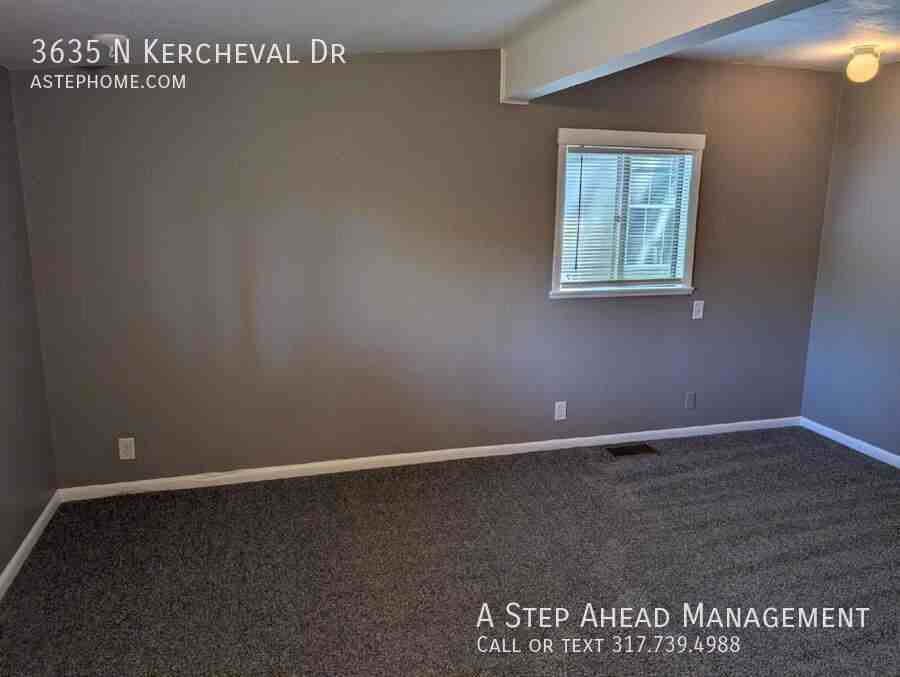 3635 N Kercheval Dr - Photo 5 of 15
